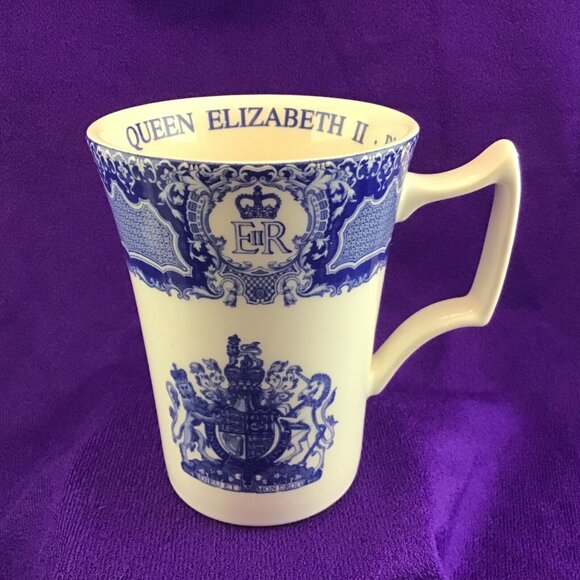 Queen Elizabeth II Diamond Jubilee Mug Spode Blue Room Collection 1952 2012 - Picture 1 of 13